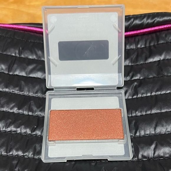 BRAND NEW Mary Kay Mineral Cheek Color Golden Copper 012965 - Picture 2 of 3